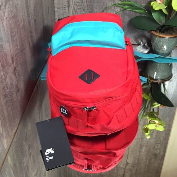 ❤️ Nike 26L 15” pink Nike SB Icon Skate Backpack - Picture 6 of 8